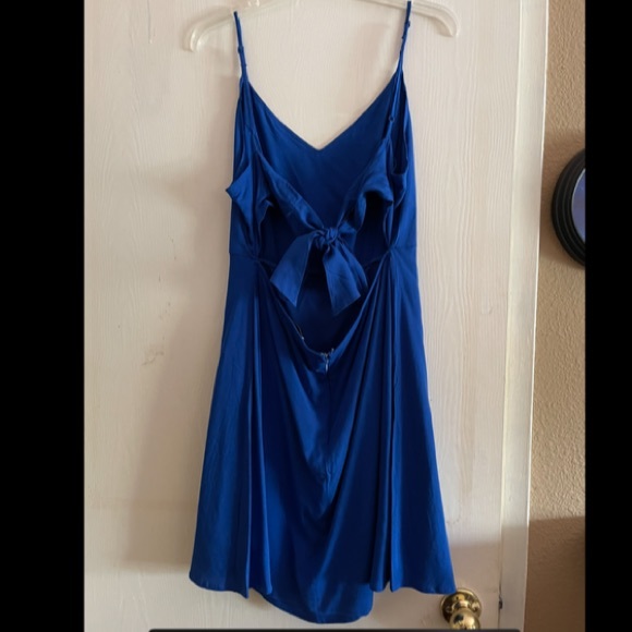 Dress - Picture 2 of 2